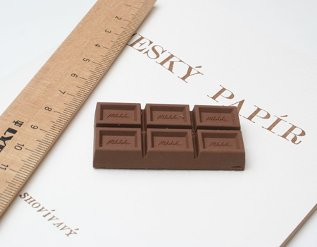 イレーザーチョコレート