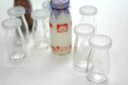 牛乳瓶の商品写真