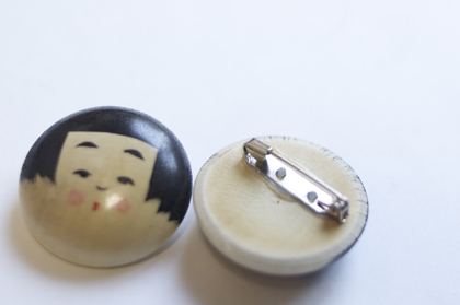 【取扱終了】【期間限定】鈴木明工人 こけしバッジの商品写真