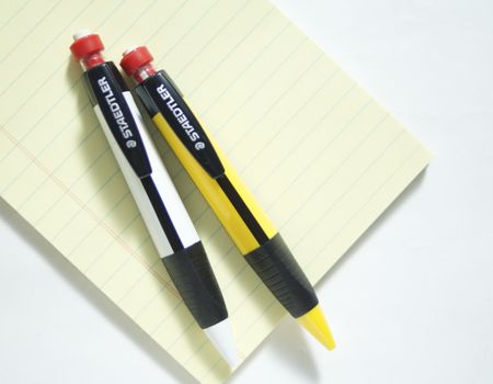 【取扱終了】STAEDTLER シャープペン 1.3mm／替芯