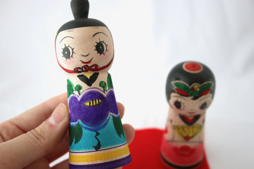 ねむりびなセット（台付）　ねむりえじこ　こけし　伝統工芸品 ねむりびな （ねむりえじこ） : ゆめゆめ人形館