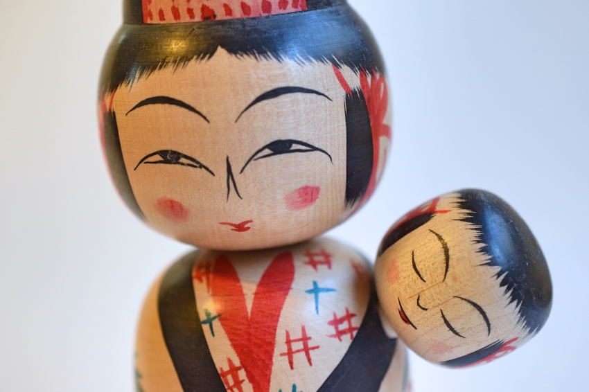 取扱終了】【期間限定】佐藤一夫工人 6寸子守りこけし（）の