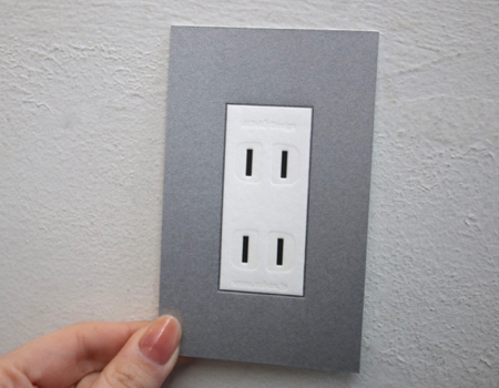 wall outlet card